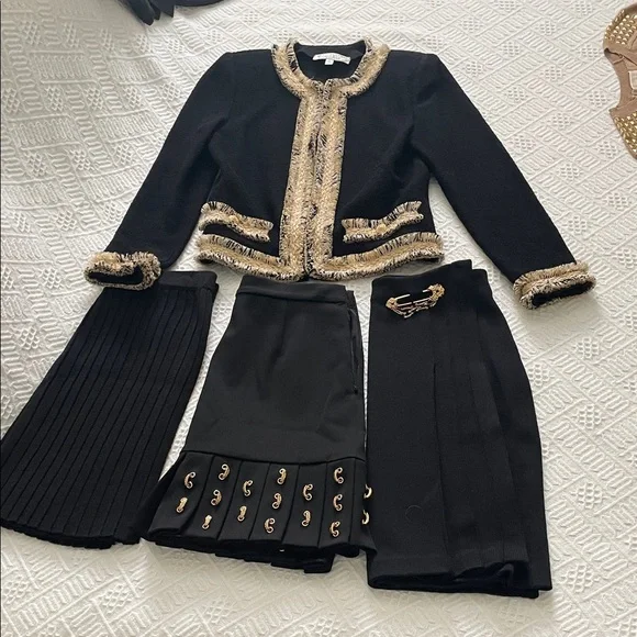 St. John Tweed Knit Jacket Gold Black - Picture 5 of 16